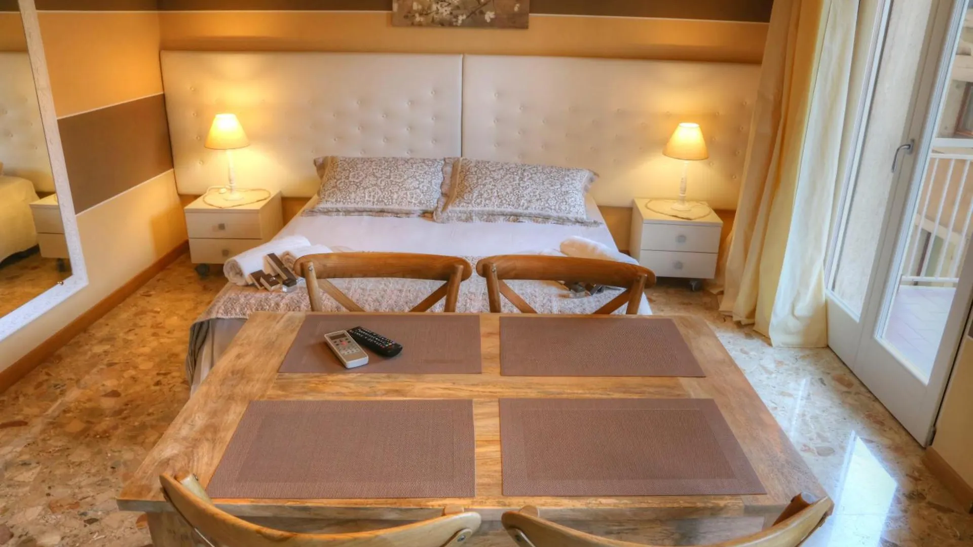 La Casetta Di Lina Rooms And Apartments Verona Italy