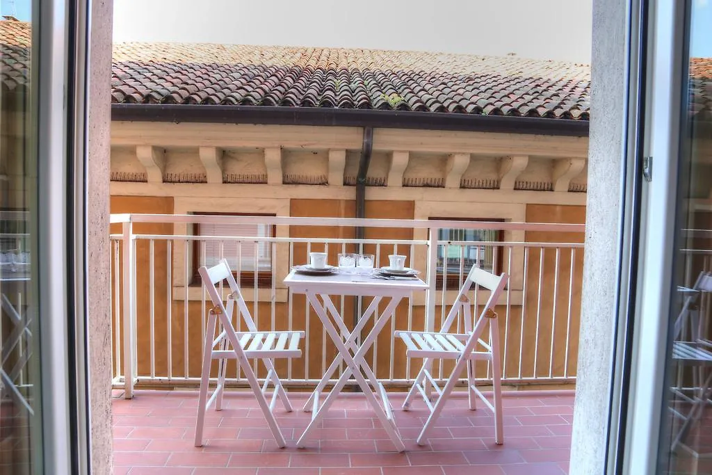 La Casetta Di Lina Rooms And Apartments Verona 3*,