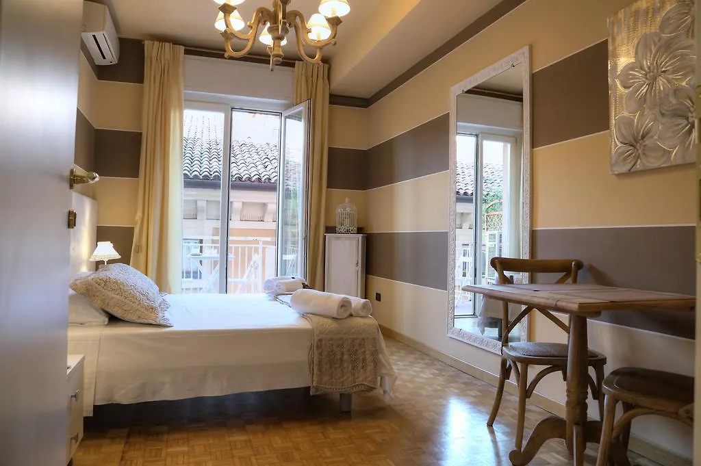 La Casetta Di Lina Bed & Breakfast Verona 3*,  איטליה